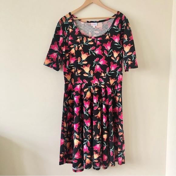 Dresses & Skirts - LulaRoe three quarter sleeve scoop neck knee length summer dress size 3X